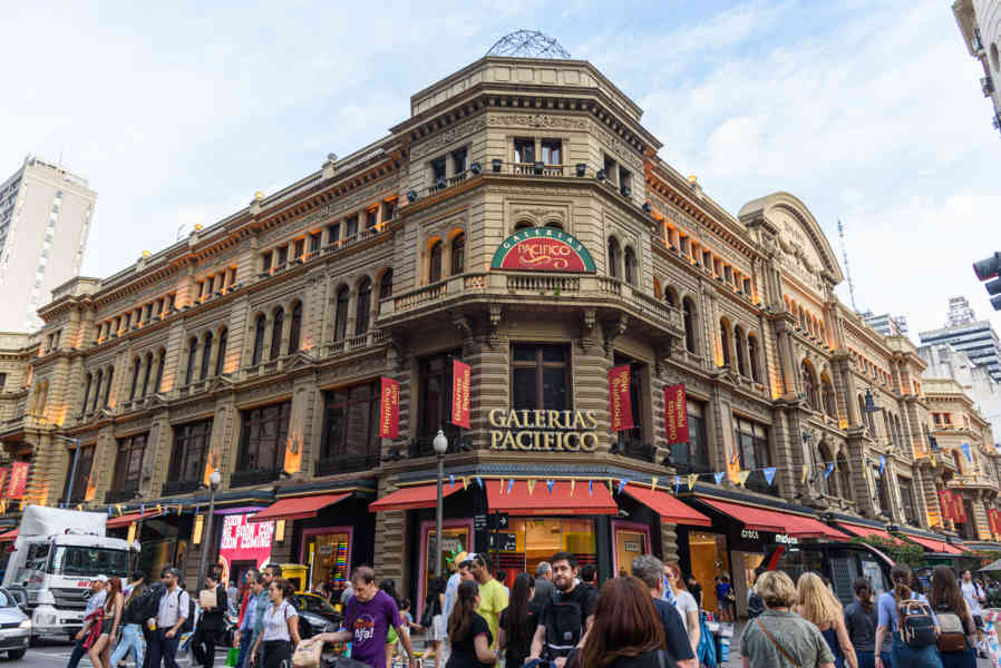 Argentina - Buenos Aires 137 - San Nicolás - galerias Pacífico.jpg